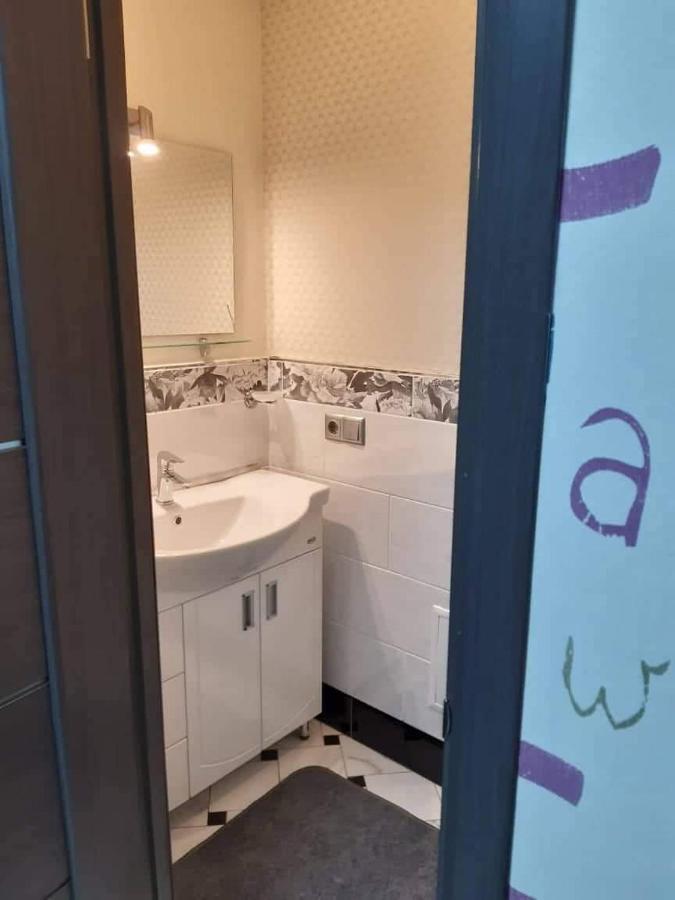 Apartment студія подобово 1 Lviv