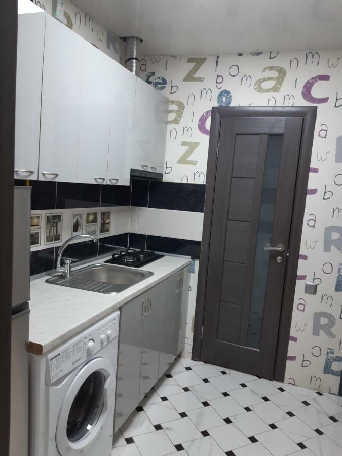 Apartment студія подобово 1 *