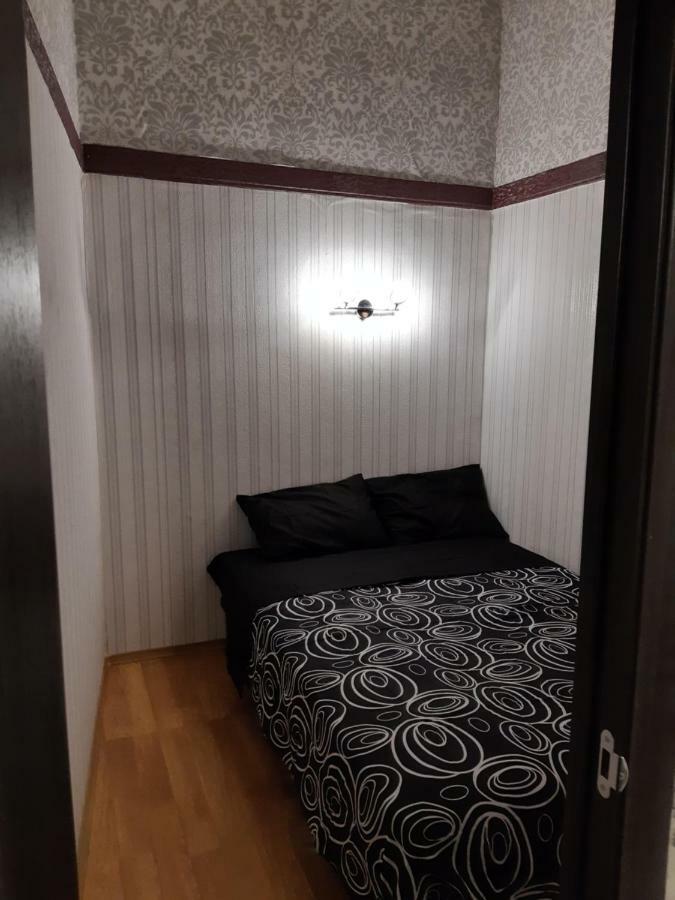 Apartment студія подобово 1 *